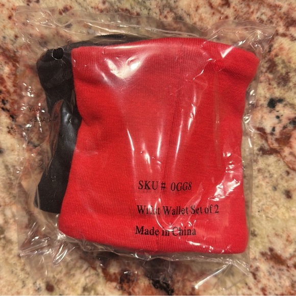 UNISEX WRIST WALLET Set of 2- New & Sealed! - Picture 1 of 8